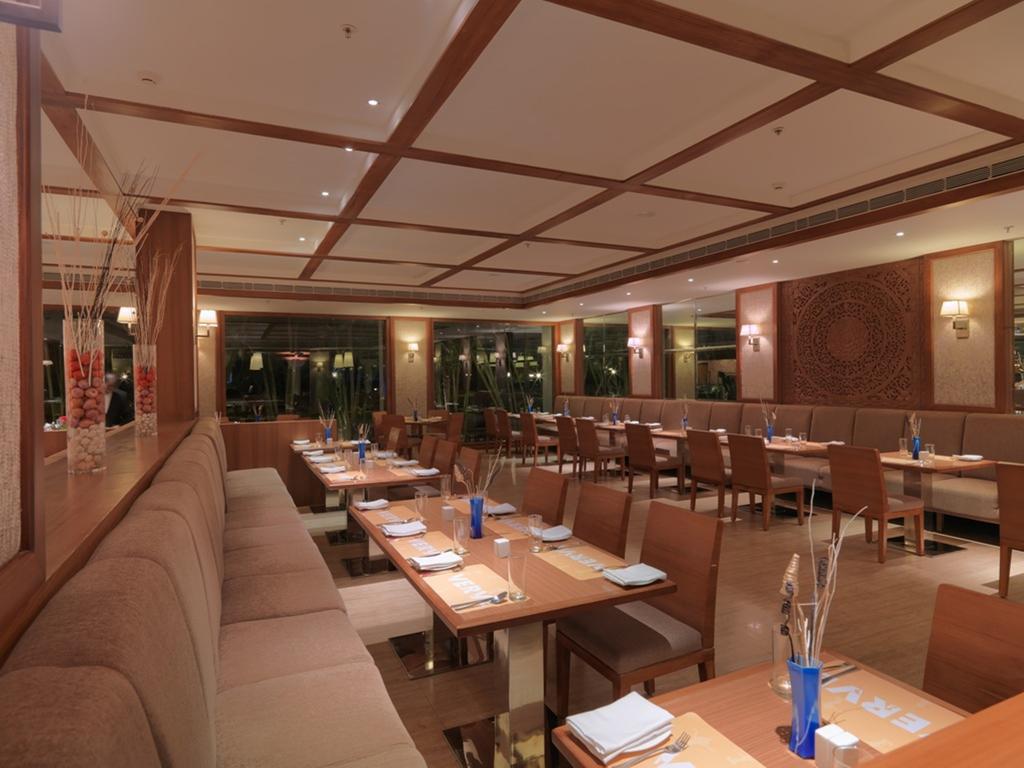 Royal Orchid Resort And Convention Centre Bangalore Restaurant