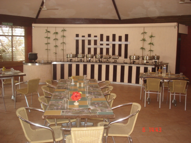 Emerald Isle Resort Bangalore Restaurant